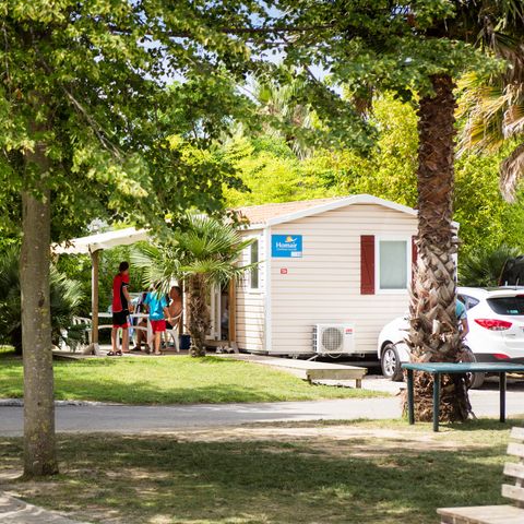 Mobile home 6 persons - Classic XL | 3 Bedrooms | 6 Pers. | Single terrace | Air-con.