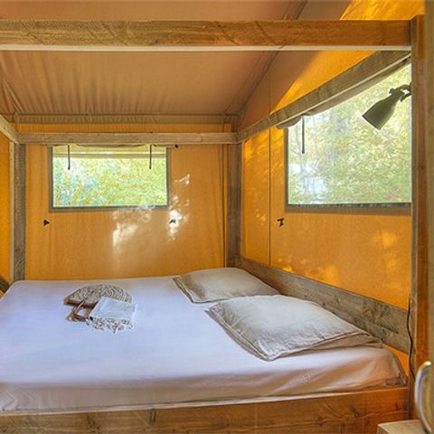 Canvas and wooden tent 5 persons - Safari Lodge Tent | 2 Bedrooms | 4/5 People | 1 Bathroom