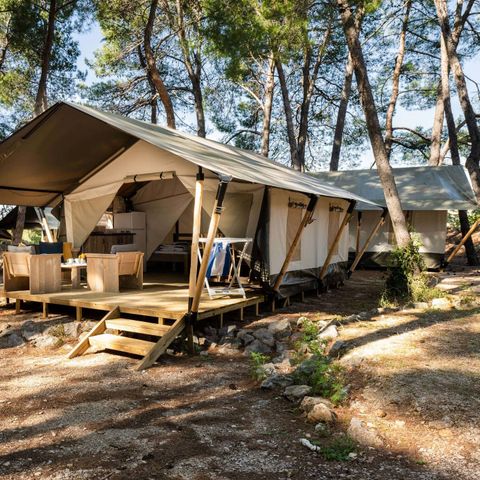 Canvas and wooden tent 5 persons - Comfort Safari