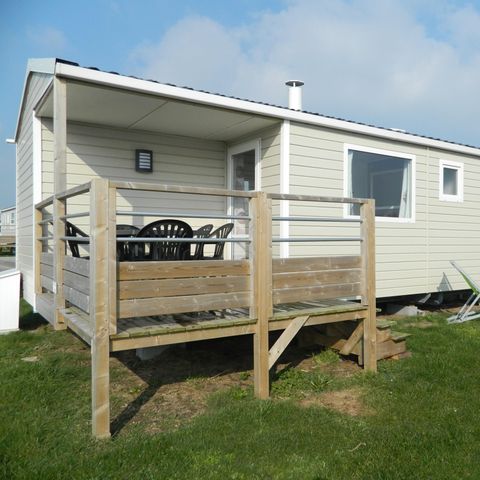 Mobile home 8 persons - Comfort - 28–35 m² - 3 bedrooms - Terrace with sea view - Sleeps 6–8