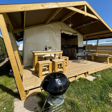 CANVAS AND WOOD TENT 5 people - FreeFlower Standard 30m² Lodge Tent (2 bedrooms) + Terrace, sleeps 5