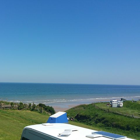 Pitch - PRIVILEGE package (1 tent, caravan or camper / 1 car / 10A electricity) + Sea View