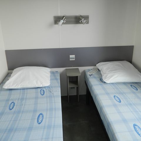 Mobile home 6 persons - Standard 32m² - 2 bedrooms - Terrace - Sleeps 4–6