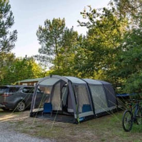 Pitch - Premium location