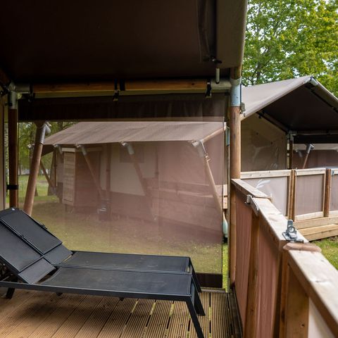 CANVAS AND WOOD TENT 5 people - including sanitary facilities