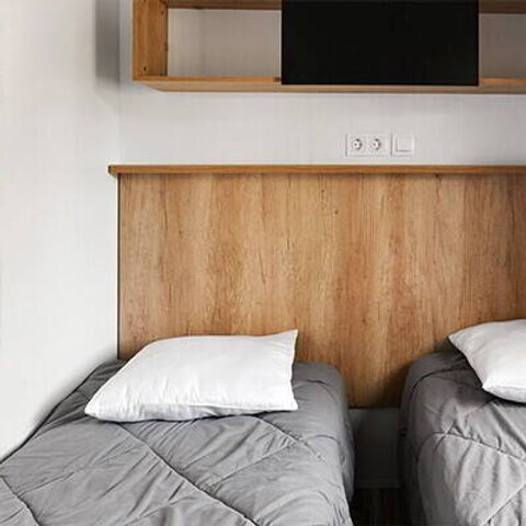 Mobile home 4 persons - Mobile-home | Premium | 2 Bedrooms | 4 Pers | Raised terrace | 2 bathrooms | Air conditioning | TV