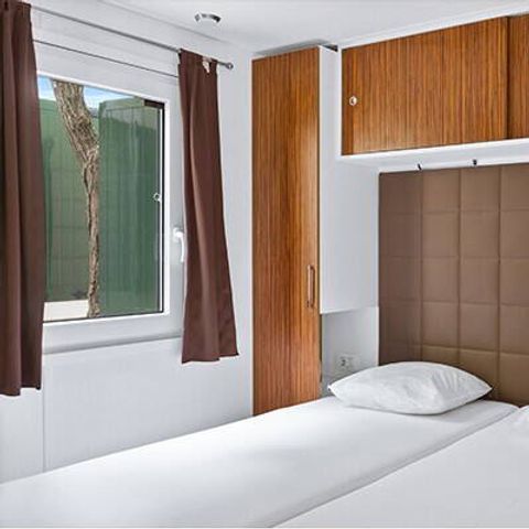 Mobile home 4 persons - Mobile-home | Premium | 2 Bedrooms | 4 Pers | Raised terrace | 2 bathrooms | Air conditioning | TV