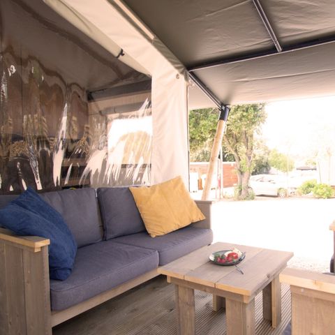 Canvas and wooden tent 5 persons - Safari tent + sanitary + airco (6P)