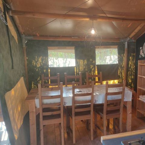 Canvas and wooden tent 5 persons - Safari tent Sunset + sanitary facilities + air conditioning (6P)
