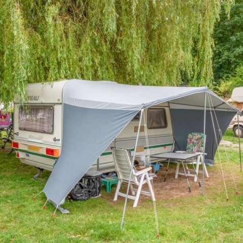 Pitch - Comfort package (1 tent, caravan or camper / 1 car / electricity 6A)
