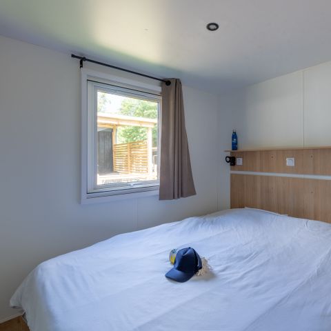 MOBILE HOME 6 people - Homeflower Premium 35m² (3 bedrooms) + CLIM + semi-covered terrace + TV + sheets + towels