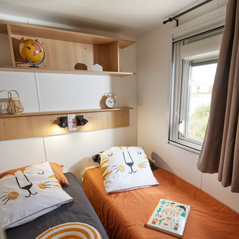 MOBILE HOME 6 people - Homeflower Premium 35m² (3 bedrooms) + CLIM + semi-covered terrace + TV + sheets + towels