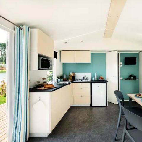 MOBILE HOME 6 people - 3 Rooms 4/6 People + TV