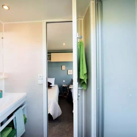 MOBILE HOME 6 people - 3 Rooms 4/6 People + TV