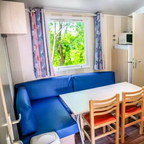 MOBILE HOME 5 people - 3 Rooms 5 People (4 adults and 1 child -16 years) Air-conditioned + TV