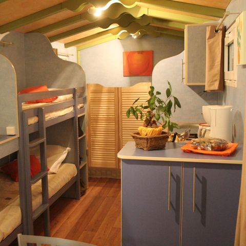 UNUSUAL ACCOMMODATION 4 people - Roulotte (without sanitary facilities)