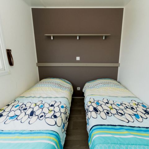MOBILE HOME 4 people - Comfort Mobile Home: 2 Bedrooms, Sleeps 4