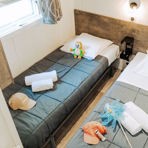 MOBILE HOME 8 people - Sunêlia Prestige 4bed. 8 pers. - 40m2 - Covered terrace - SAM