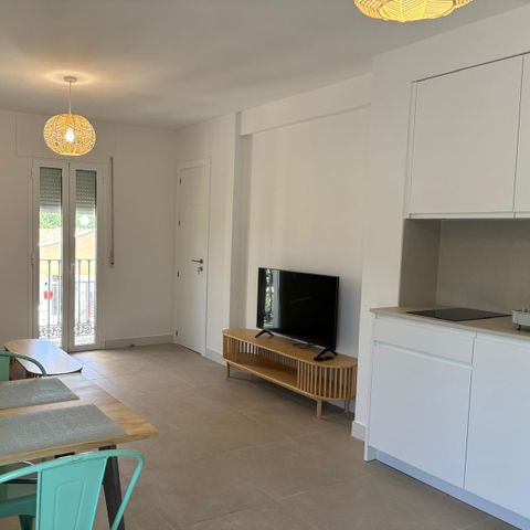 APARTMENT 4 people - Con balcón