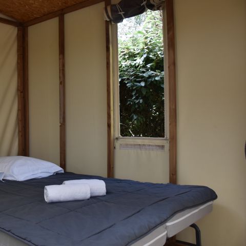 CANVAS AND WOOD TENT 4 people - Maori 2-room apartment sleeps 4