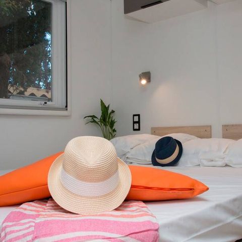 MOBILE HOME 6 people - Mobile-home | Premium | 3 Bedrooms | 6 Pers. | Raised terrace | Air-con.