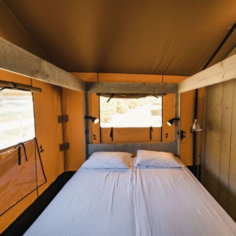 CANVAS AND WOOD TENT 4 people - Woodlodge sleeps 4 (2 bedrooms)