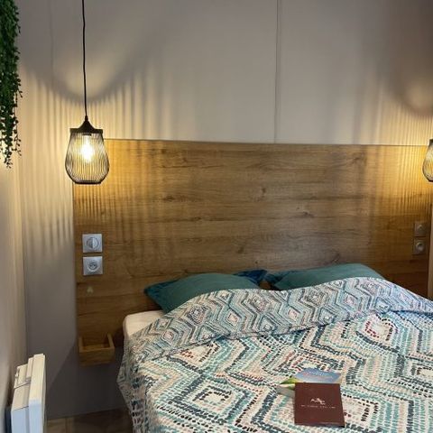 MOBILE HOME 4 people - Créole 32 m² - 3 rooms - 2 bedrooms - Private Jacuzzi - Air conditioning