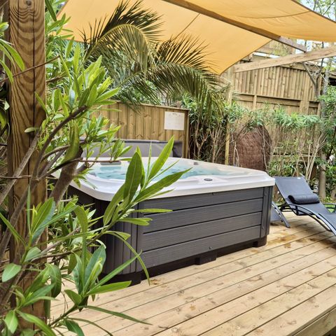 APARTMENT 4 people - 2-room flat 40m² - 1 bedroom - shower - TV - jacuzzi