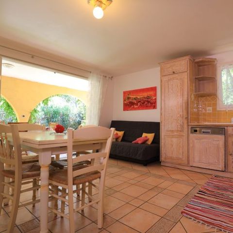 APARTMENT 4 people - 2-room flat 40m² - 1 bedroom - shower - TV - jacuzzi