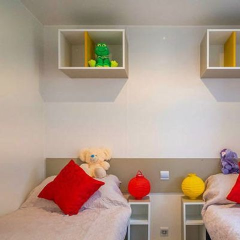 Mobile home 4 persons - Mobile-home | Comfort XL | 2 Bedrooms | 4 Pers. | Raised terrace | Air-con.