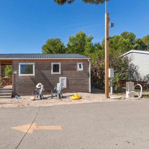 Chalet 5 persons - Chalet | Comfort | 2 Bedrooms | 5 Pers | Raised terrace | Air conditioning | TV