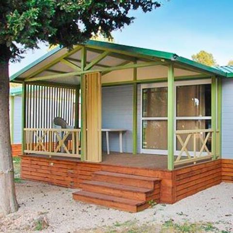 Chalet 6 persons - Chalet | Classic | 3 Bedrooms | 6 Pers | Raised terrace | 1 bathroom | Air conditioning | TV