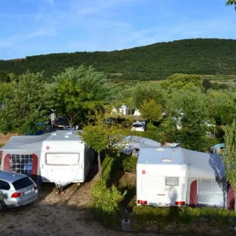 Pitch - Package for 2 people + 1 car + 1 tent or 1 caravan 1 motor home + optional electricity