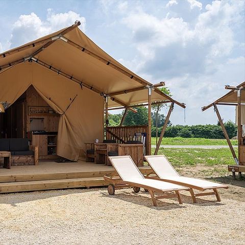 Canvas and wooden tent 7 persons - SunLodge Taiga&Kambi