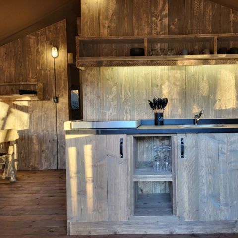 CANVAS AND WOOD TENT 6 people - Safari tent 6 with sanitary facilities