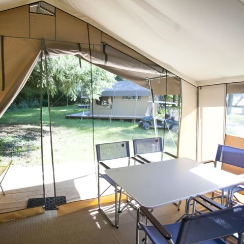 CANVAS AND WOOD TENT 5 people - Lodge tent 4 adults + 1 child - without sanitary facilities