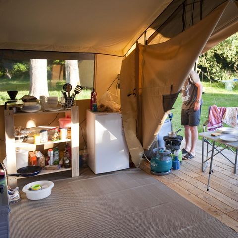 CANVAS AND WOOD TENT 5 people - Safari tent - 4 adults + 1 child - no sanitary facilities