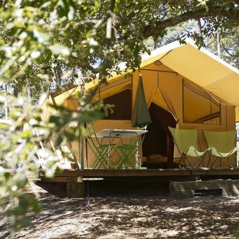 CANVAS AND WOOD TENT 5 people - Safari tent - 4 adults + 1 child - no sanitary facilities