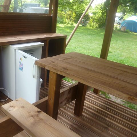 CANVAS AND WOOD TENT 2 people - Bivouac 5m² - no sanitary facilities