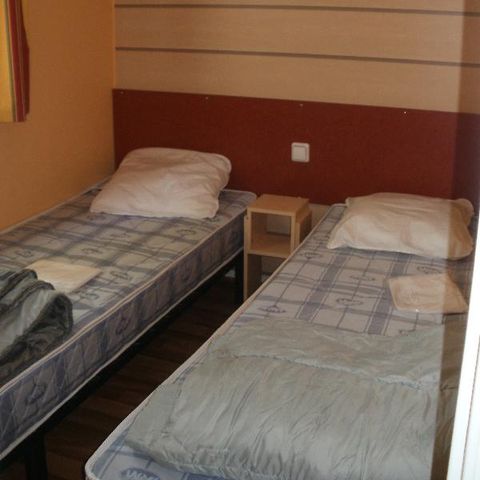 MOBILE HOME 6 people - Comfort 30m² (3 bedrooms) + 10m² covered terrace