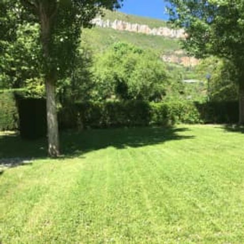 Pitch - Location ****