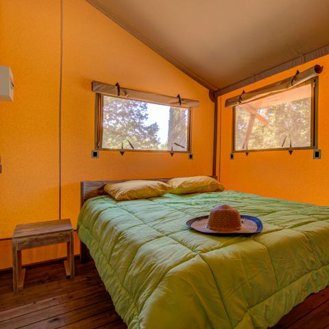 Canvas and wooden tent 6 persons - PREMIUM LODGE WOOD and ROOF