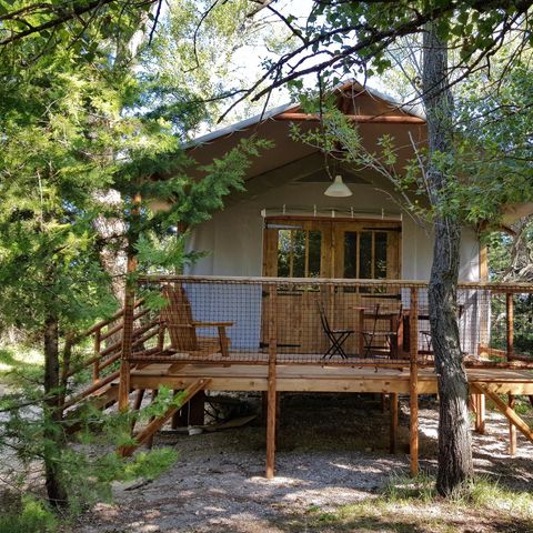CANVAS AND WOOD TENT 5 people - Cabane Lodge Bois sur pilotis Confort 27m² 2 bedrooms - covered wooden terrace, shaded area 5 pers
