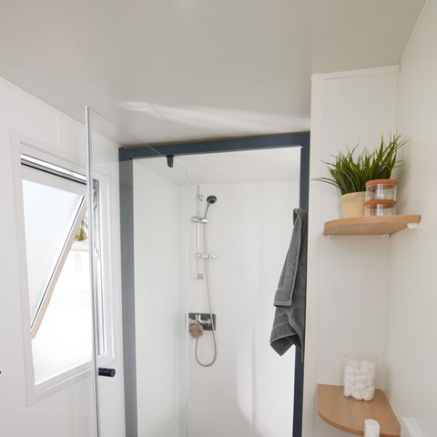 MOBILE HOME 4 people - Premium 29 m² 2 bedrooms semi-covered terrace + air conditioning + LV