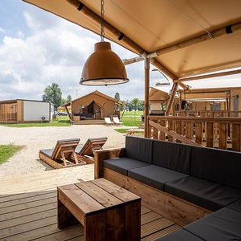 CANVAS AND WOOD TENT 6 people - SunLodge Pamoja&Kambi