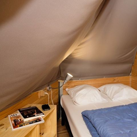 CANVAS AND WOOD TENT 4 people - Tipi 4pers 2ch ** (in French)