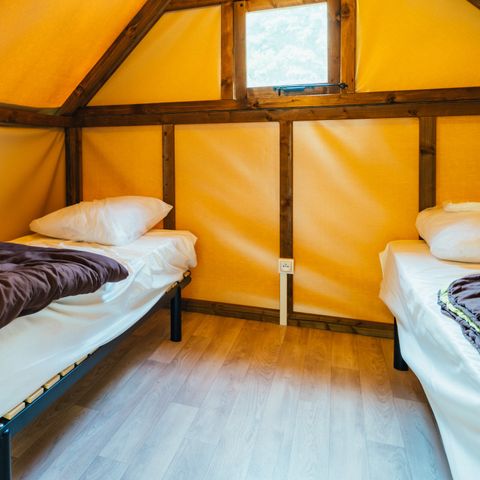 CANVAS AND WOOD TENT 4 people - Poly'tente 4 pers
