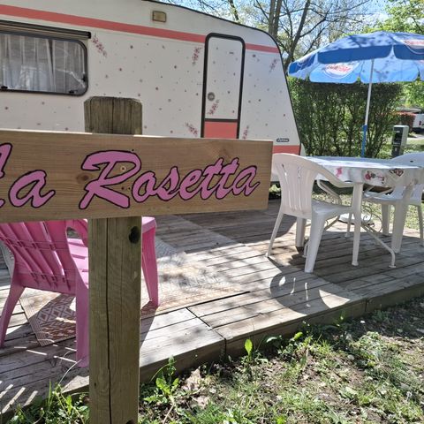 Caravan 2 persons - "Rosetta" or "Violetta" – No toilet facilities
