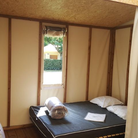 Glamping tent 4 persons - Bungalow Maori Confort 17m² 2 bedrooms - (without sanitary - without water) 2/4 pers
