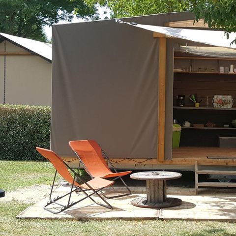 Glamping tent 4 persons - Bungalow Maori Confort 17m² 2 bedrooms - (without sanitary - without water) 2/4 pers